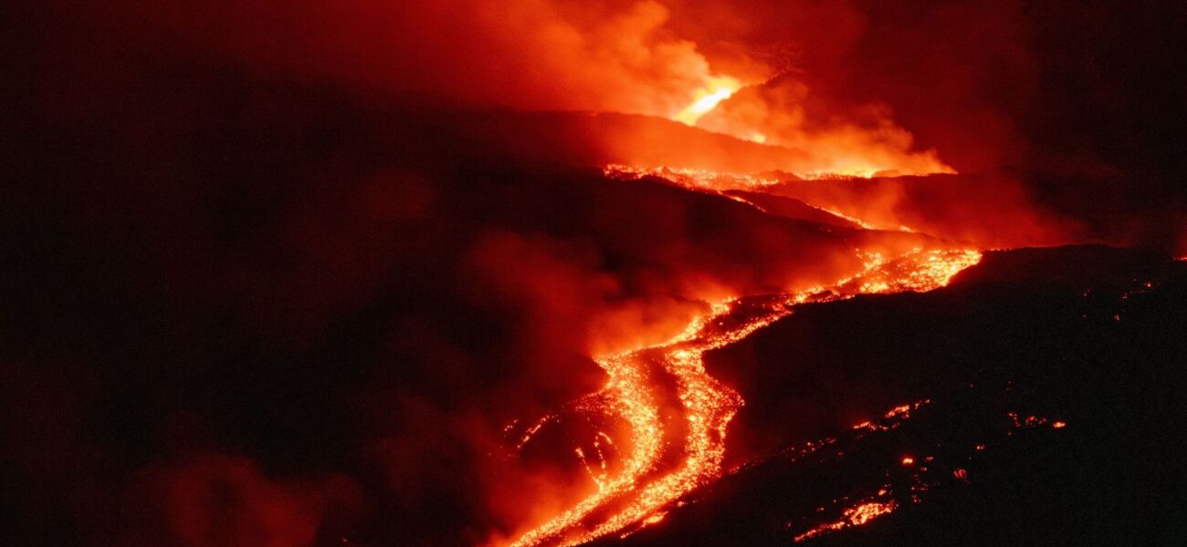 American Tourist Tragically Killed by Lightning Strike on Mount Etna Hike