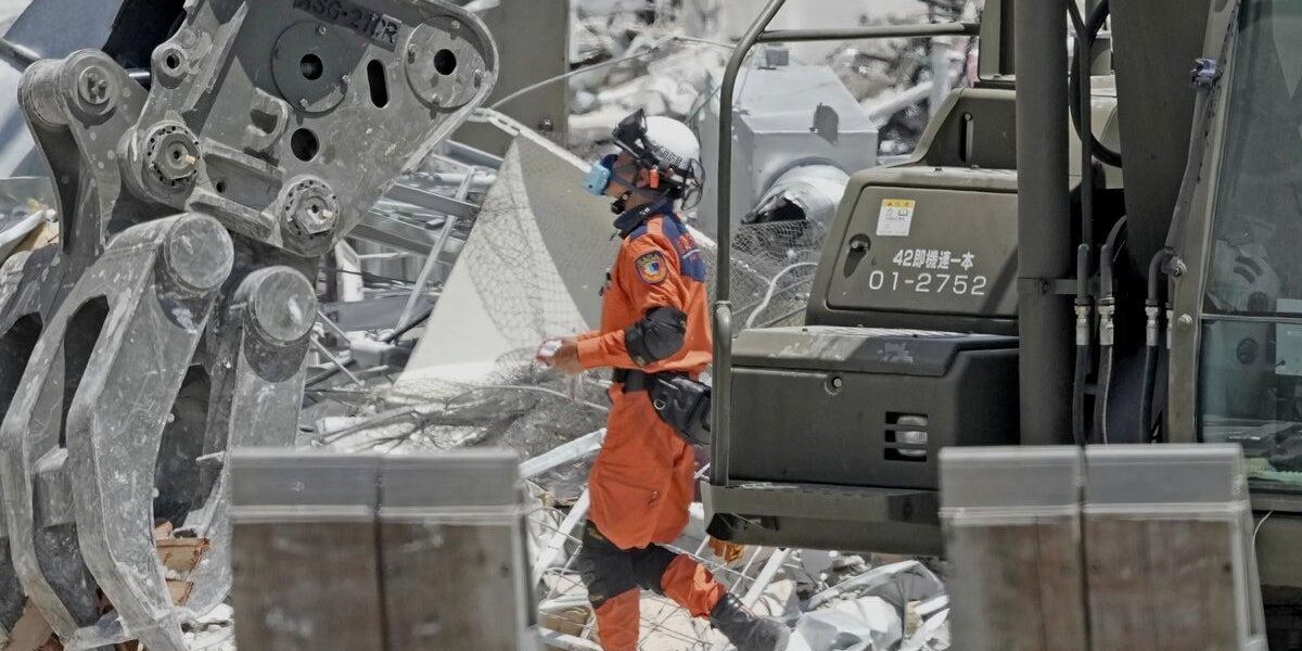 Japan Concludes Rescue Efforts at Collapsed Mall After Deadly Earthquake