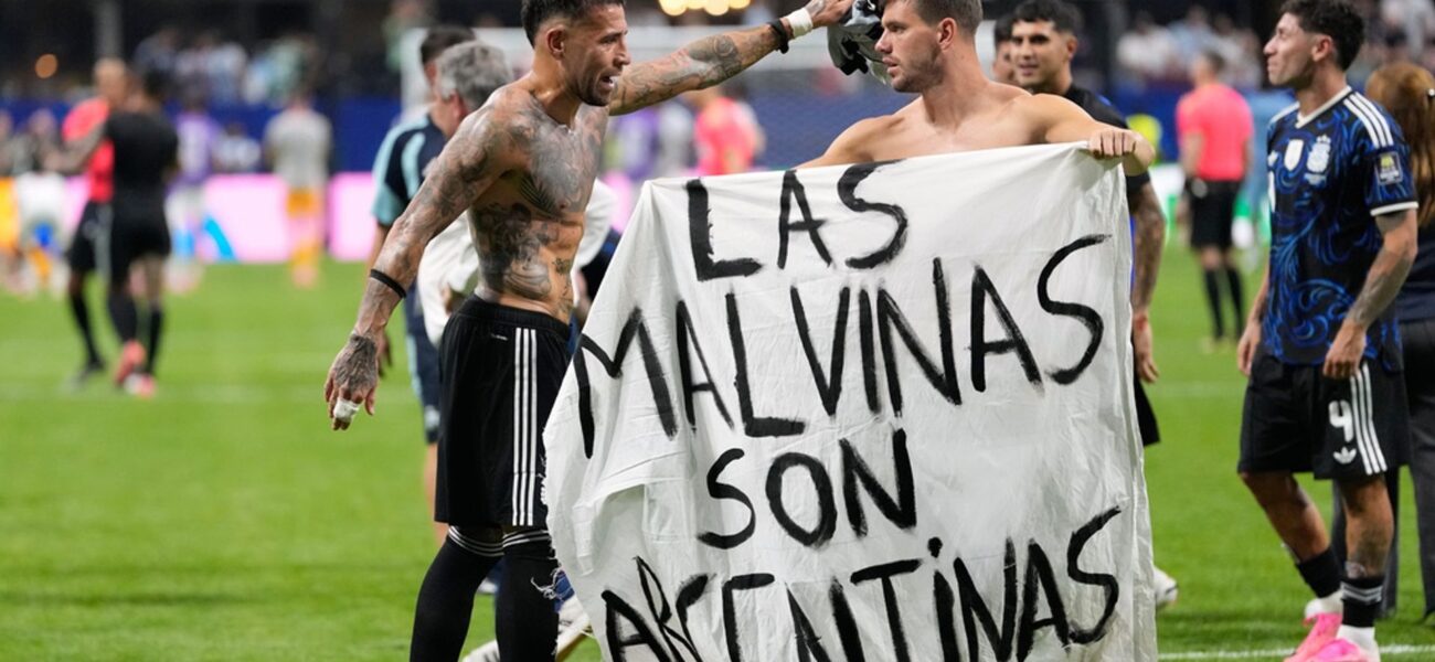 FIFA Sanctions Argentine Players, AFA Fined Over Falklands Banner Incident FIFA Sanctions Argentine Players, AFA Fined Over Falklands Banner Incident