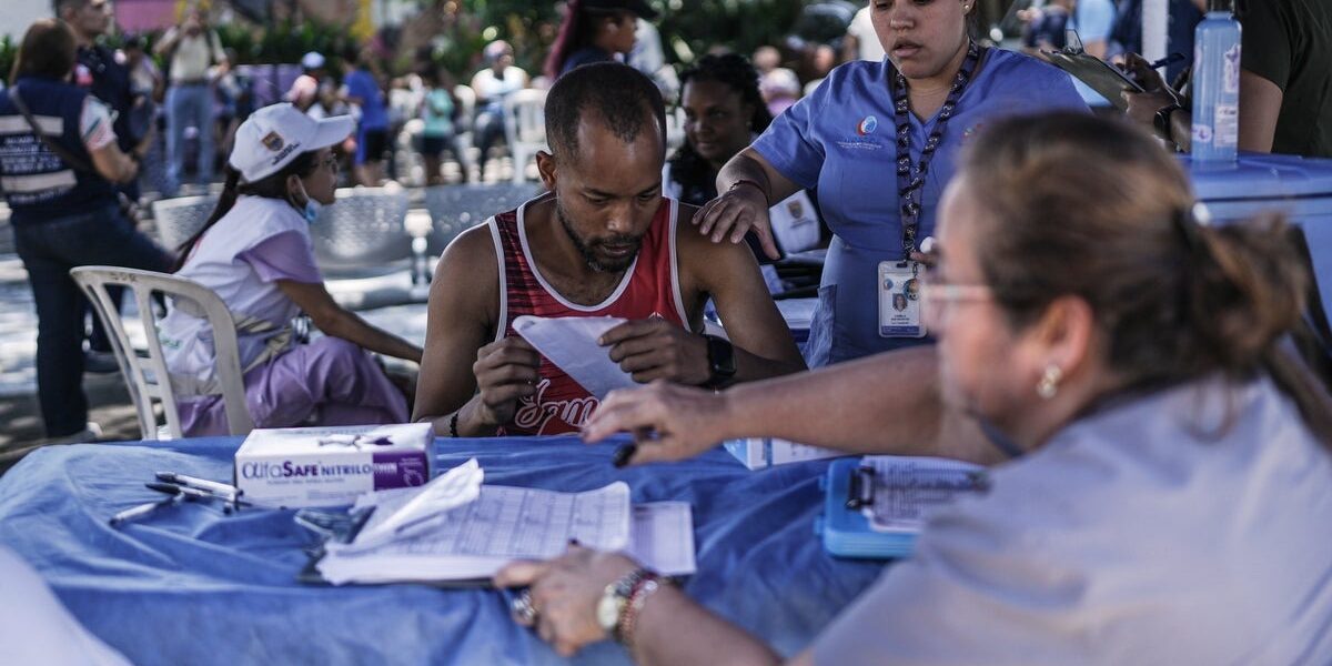 Colombia Earthquake: Aid Efforts Underway After 7.4-Magnitude Disaster Colombia Earthquake: Aid Efforts Underway After 7.4-Magnitude Disaster