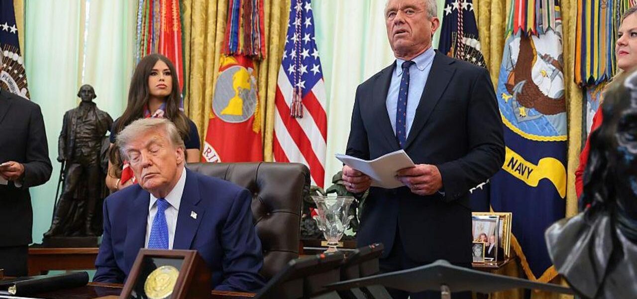 Trump’s Executive Order on Childhood Vaccines Sparks Medical Controversy