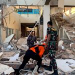 Indonesia Earthquake: Magnitude 7.7 Quake Kills 51, Displaces Thousands Indonesia Earthquake: Magnitude 7.7 Quake Kills 51, Displaces Thousands