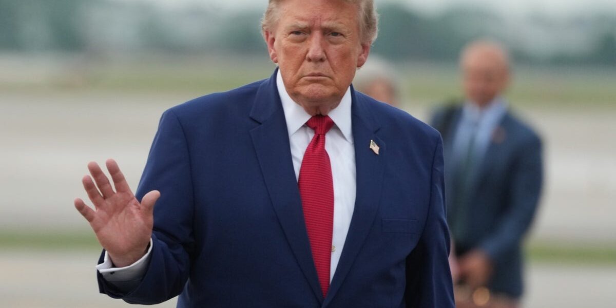 Democrats Seek Clarification on 321-Diamond Ring Gift to Trump Democrats Seek Clarification on 321-Diamond Ring Gift to Trump