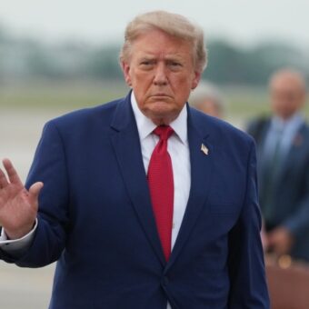 Democrats Seek Clarification on 321-Diamond Ring Gift to Trump Democrats Seek Clarification on 321-Diamond Ring Gift to Trump