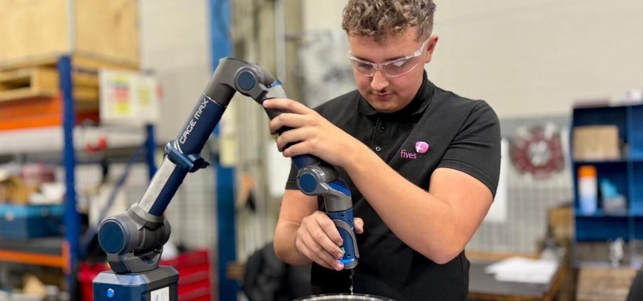 Demand for Degree Apprenticeships in England Quadruples Amid Rising University Costs Demand for Degree Apprenticeships in England Quadruples Amid Rising University Costs