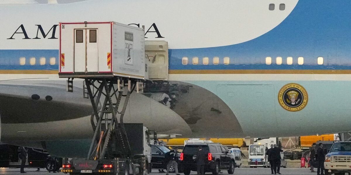 CIA’s Low Confidence in Trump Assassination Threat Led to Secret Air Force One Swap