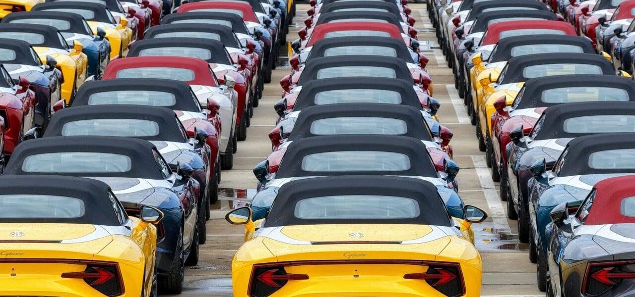 Chinese EV Sales Dip in July Amid Economic Slowdown