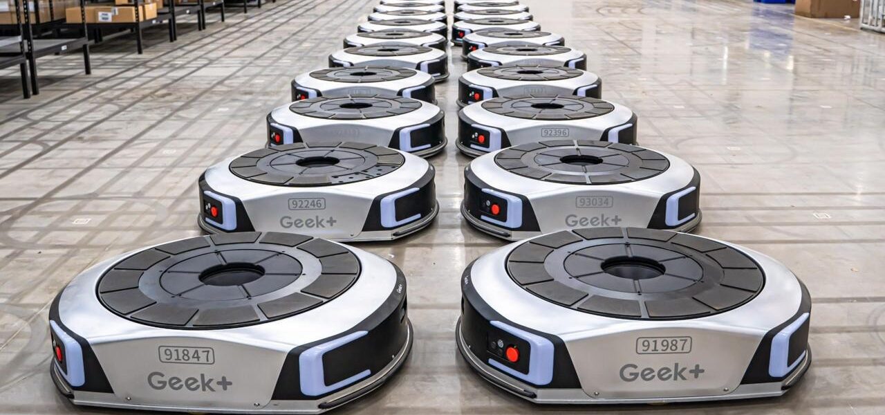 Chinese Robotics Industry Capitalizes on UK Retail Labor Shortages Chinese Robotics Industry Capitalizes on UK Retail Labor Shortages