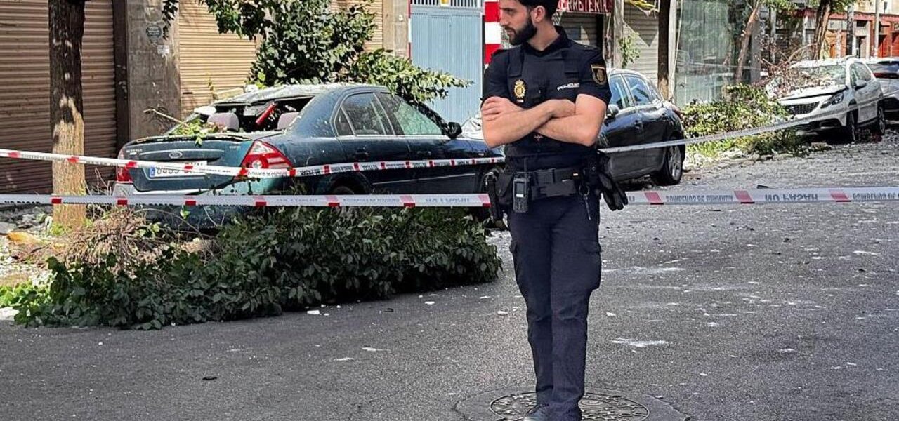 Earthquake Strikes Historic Granada, Spain, Injuring Three Earthquake Strikes Historic Granada, Spain, Injuring Three