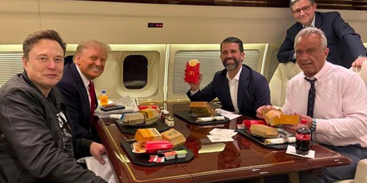 RFK Jr. Exposes Trump’s Junk Food-Laden Private Flights RFK Jr. Exposes Trump’s Junk Food-Laden Private Flights