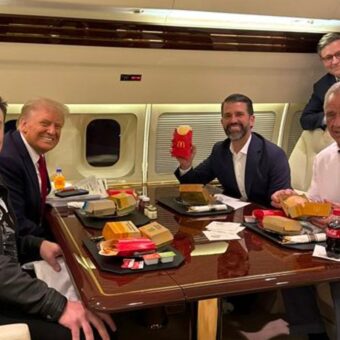 RFK Jr. Exposes Trump’s Junk Food-Laden Private Flights RFK Jr. Exposes Trump’s Junk Food-Laden Private Flights