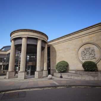 Former Snooker Champion Graeme Dott Faces Trial on Child Sexual Abuse Charges Former Snooker Champion Graeme Dott Faces Trial on Child Sexual Abuse Charges