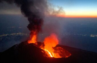 Hundreds of Flights Canceled Amid Mount Etna Eruption in Sicily