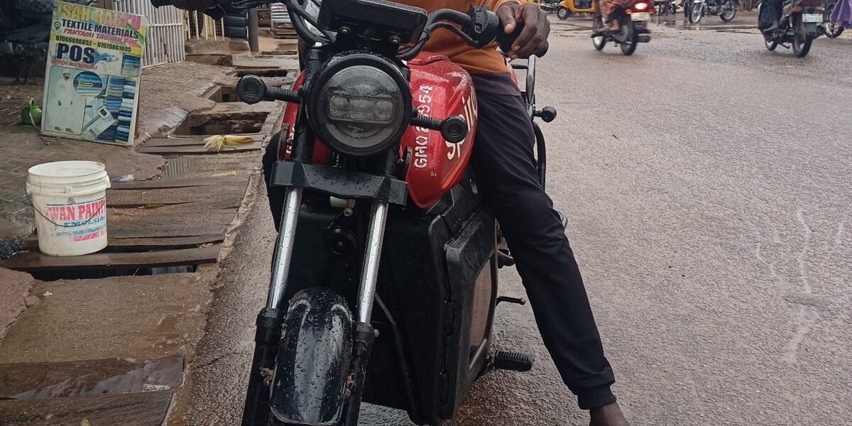 Nigerian Commuters Turn to Electric Bikes Amid Rising Petrol Prices Nigerian Commuters Turn to Electric Bikes Amid Rising Petrol Prices