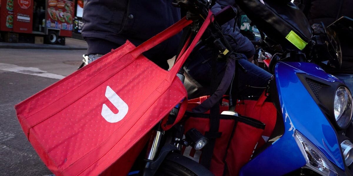 Australia Implements World-Leading  Minimum Wage for Delivery Workers