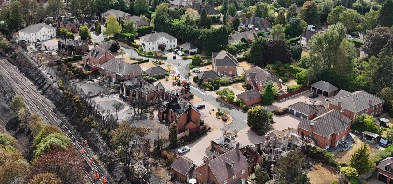 Stourbridge Residents Begin Return Amid Fire Aftermath Stourbridge Residents Begin Return Amid Fire Aftermath