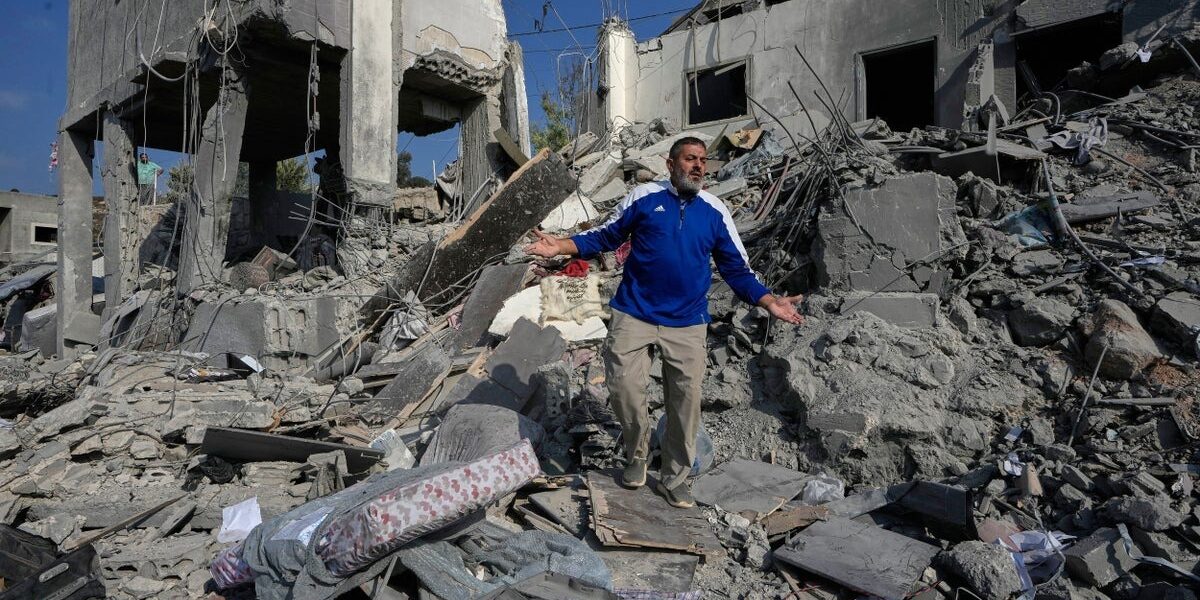Israeli Airstrike Kills Seven in Lebanon, Heightening Regional Tensions Israeli Airstrike Kills Seven in Lebanon, Heightening Regional Tensions