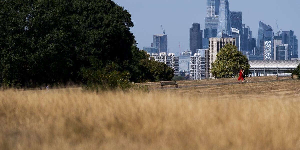 UK Economy Sees 0.4% Growth in Q2 Amid Global Tensions UK Economy Sees 0.4% Growth in Q2 Amid Global Tensions