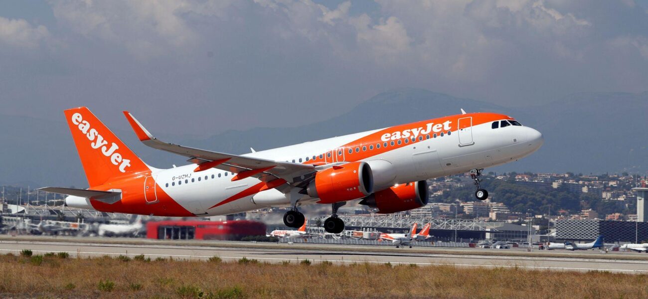 EasyJet Approves £5.7bn Takeover Bid: Industry Impact Analyzed