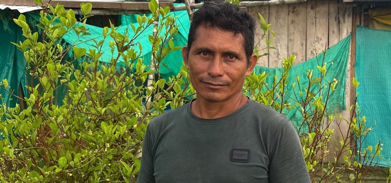 Colombian Farmers Struggle to Exit Cocaine Industry Amid Lack of Support