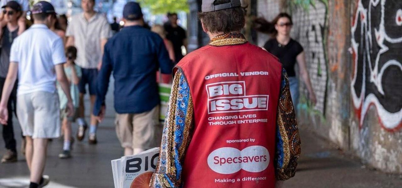 UK Heatwave Drives Down Sales for Big Issue Vendors