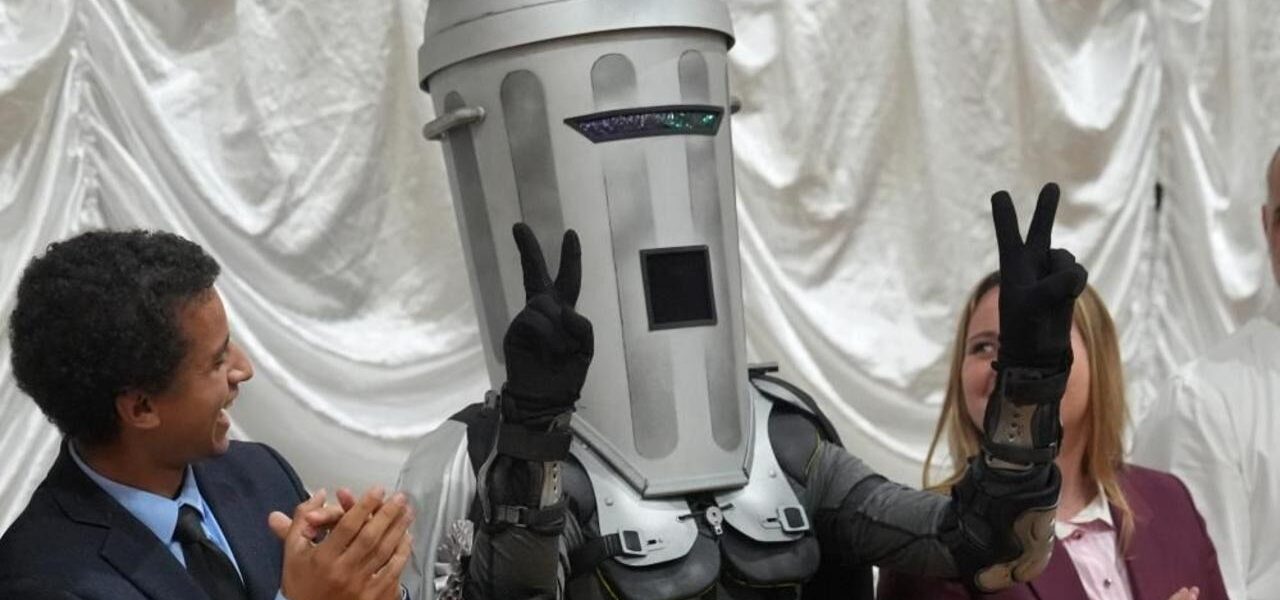 Count Binface Secures Nearly 10,000 Votes in Clacton By-Election Count Binface Secures Nearly 10,000 Votes in Clacton By-Election