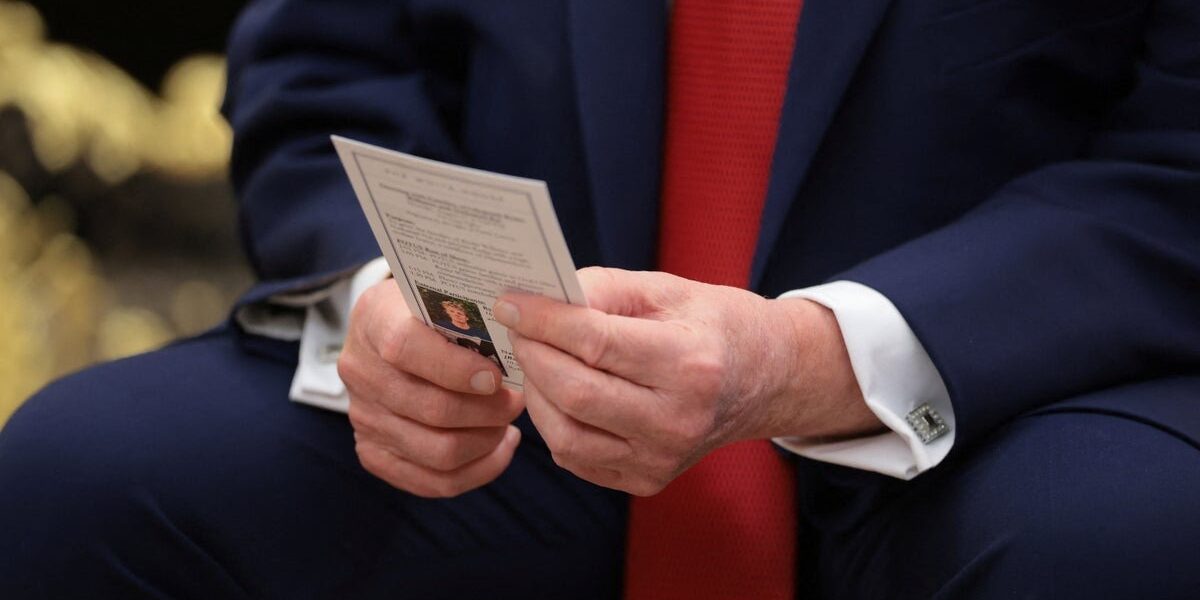 Trump Uses Cheat Card at White House Event, Drawing Comparisons to Biden Criticism Trump Uses Cheat Card at White House Event, Drawing Comparisons to Biden Criticism