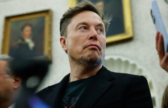 SpaceX Shares Plummet Following Uncontrolled Rocket Impact on Moon