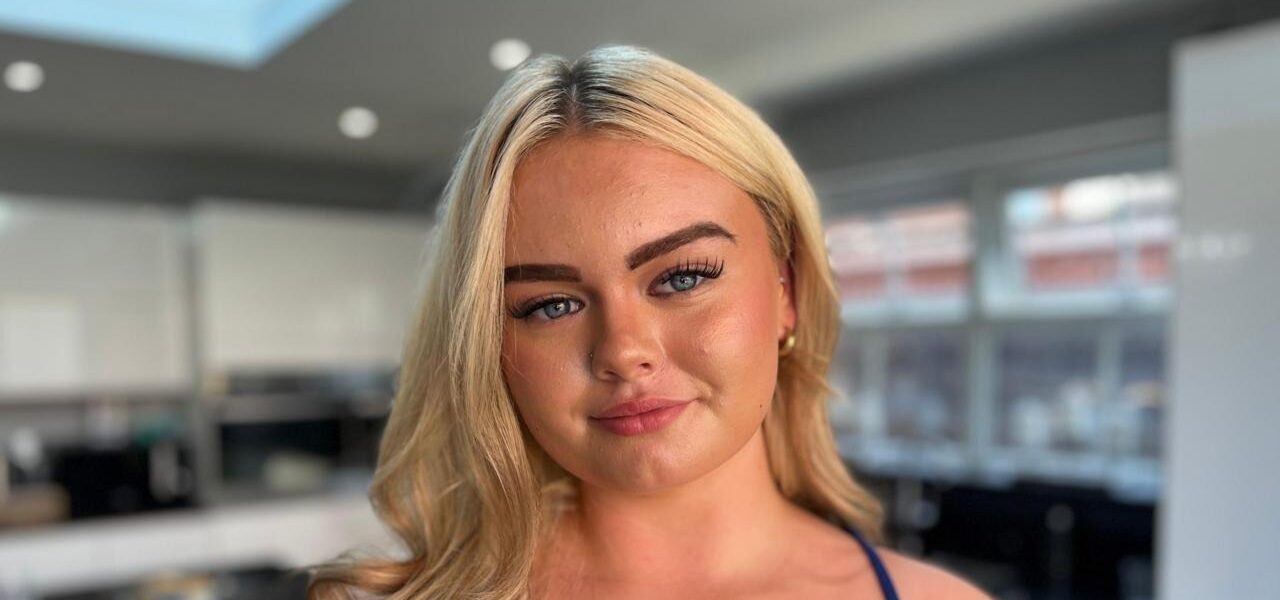 14-Year-Old Advocates for Awareness After Dismissed Endometriosis Diagnosis 14-Year-Old Advocates for Awareness After Dismissed Endometriosis Diagnosis