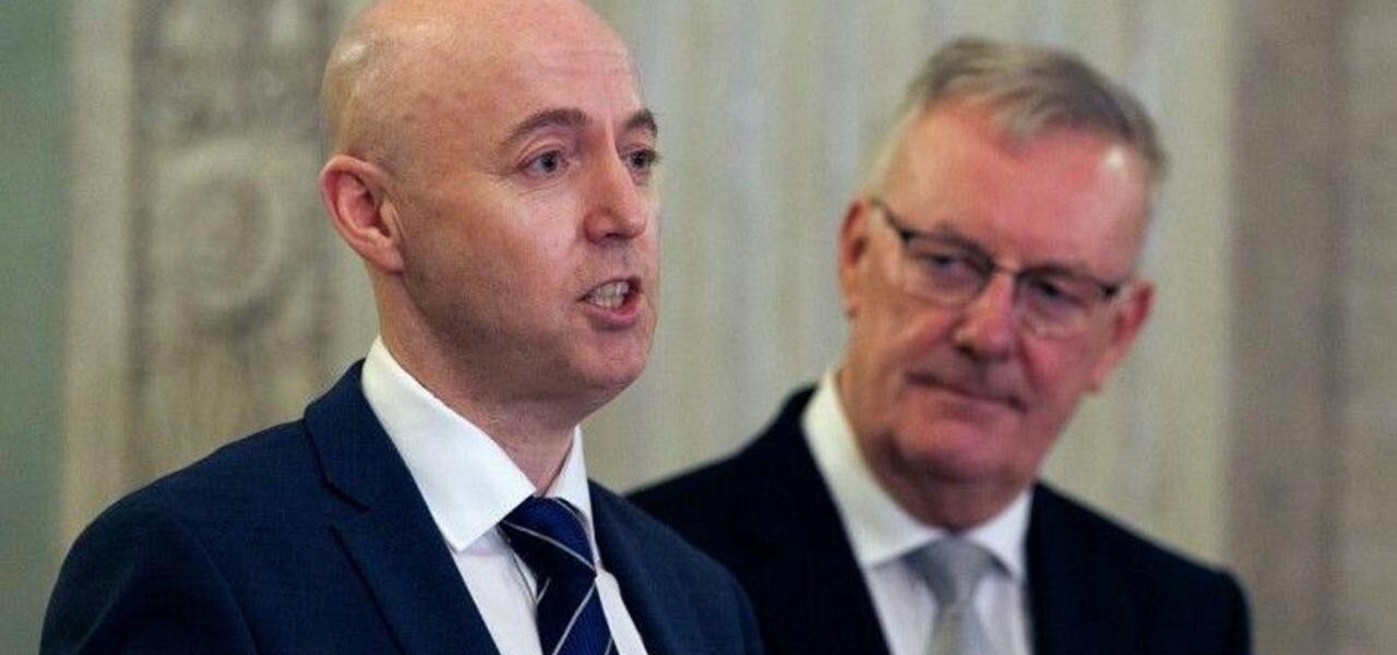 Burrows to Announce Nesbitt’s Replacement as Health Minister Burrows to Announce Nesbitt’s Replacement as Health Minister