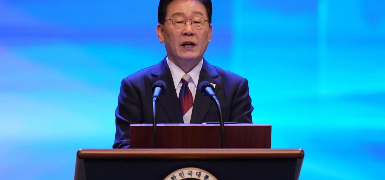 South Korea Proposes Official Talks to End 70-Year Korean War Stalemate South Korea Proposes Official Talks to End 70-Year Korean War Stalemate