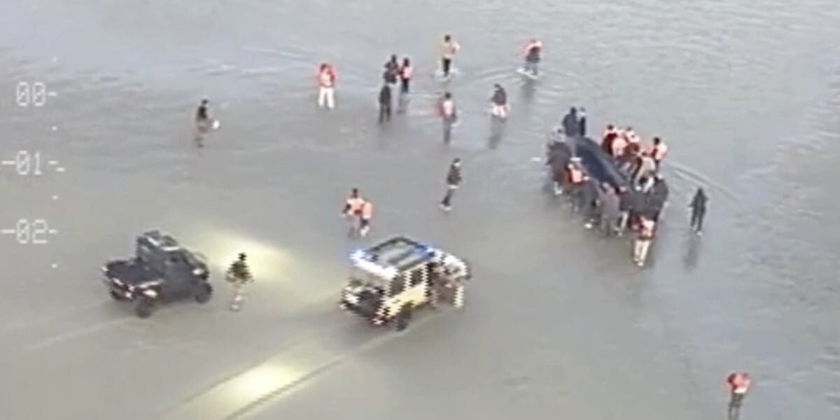 Migrants Assault French Police During UK Boat Crossing Attempt