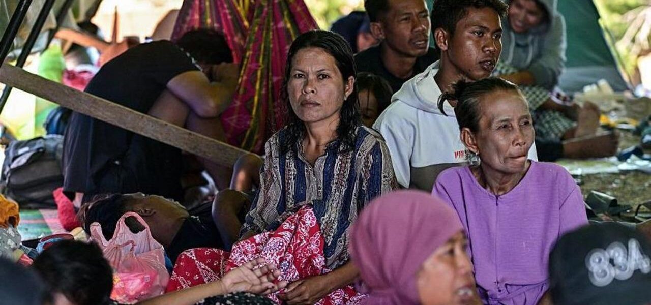 Indonesia Earthquake: Aid Shortages and Starvation Fears Indonesia Earthquake: Aid Shortages and Starvation Fears