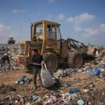 Gaza Crisis: Displaced Palestinians Scavenge Trash for Cooking Fuel Gaza Crisis: Displaced Palestinians Scavenge Trash for Cooking Fuel