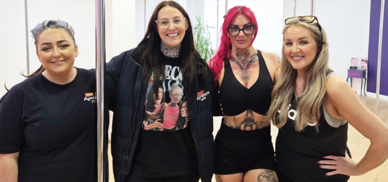 Five Women Compete in Traditional 25ft Greasy Pole Climb for Prize Ham