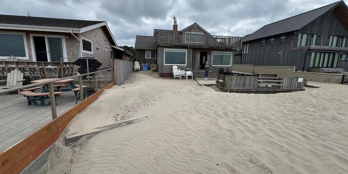 Oregon’s Iconic Goonies Beach House Faces Dual Threat from Erosion and Legal Battles Oregon’s Iconic Goonies Beach House Faces Dual Threat from Erosion and Legal Battles