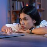 Graduate Job Market Sees Sharp Decline: Vacancies Drop Nearly 50% Year-on-Year Graduate Job Market Sees Sharp Decline: Vacancies Drop Nearly 50% Year-on-Year