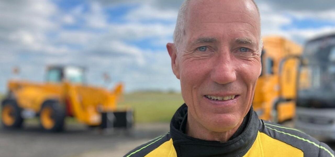 British Driver Sets New Speed Record Breaking Sound Barrier British Driver Sets New Speed Record Breaking Sound Barrier