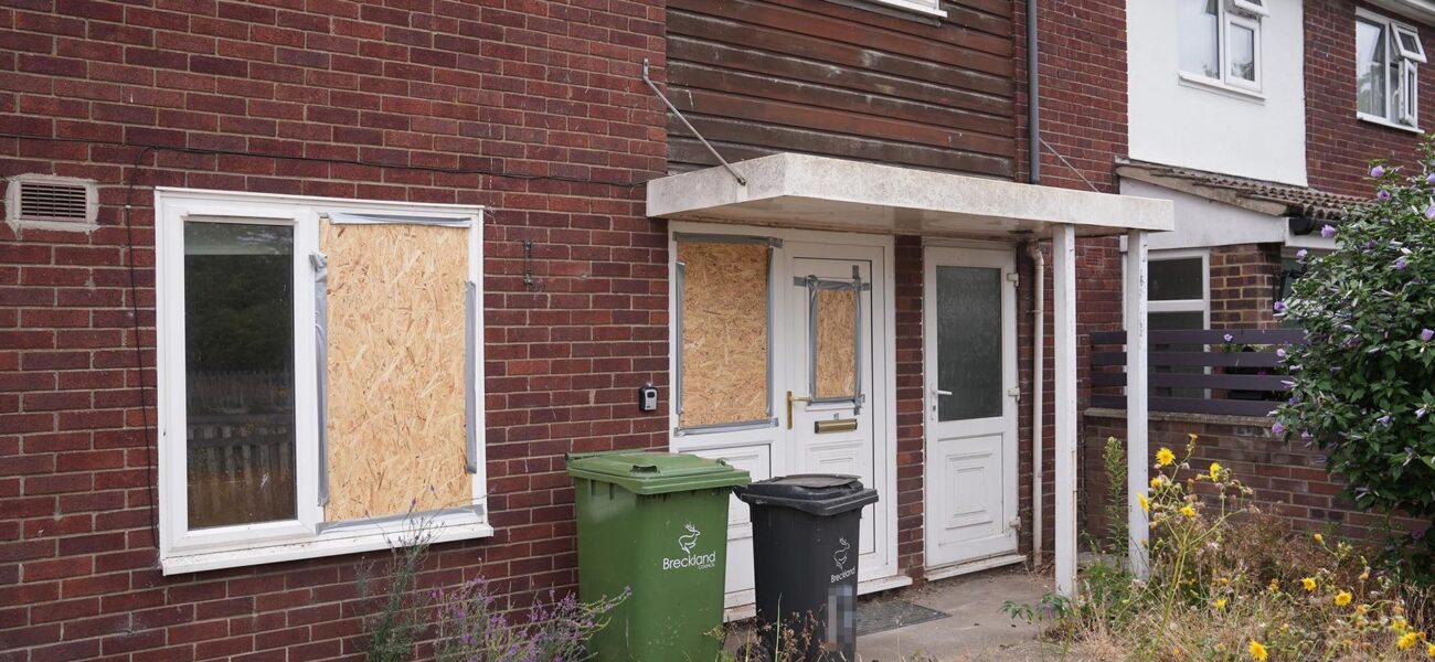 Police Dismiss Charges in Asylum Seekers’ Address Leak Case Police Dismiss Charges in Asylum Seekers’ Address Leak Case