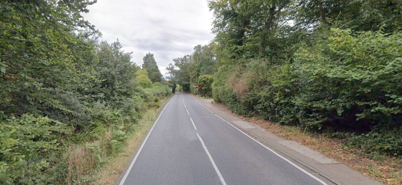 Tragedy Strikes: Two Teenagers Perish in Car Crash Near Theydon Bois Tragedy Strikes: Two Teenagers Perish in Car Crash Near Theydon Bois