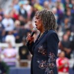 Viral Backlash: Martha Reeves’ National Anthem at Women’s Pro Baseball League Sparks Controversy Viral Backlash: Martha Reeves’ National Anthem at Women’s Pro Baseball League Sparks Controversy
