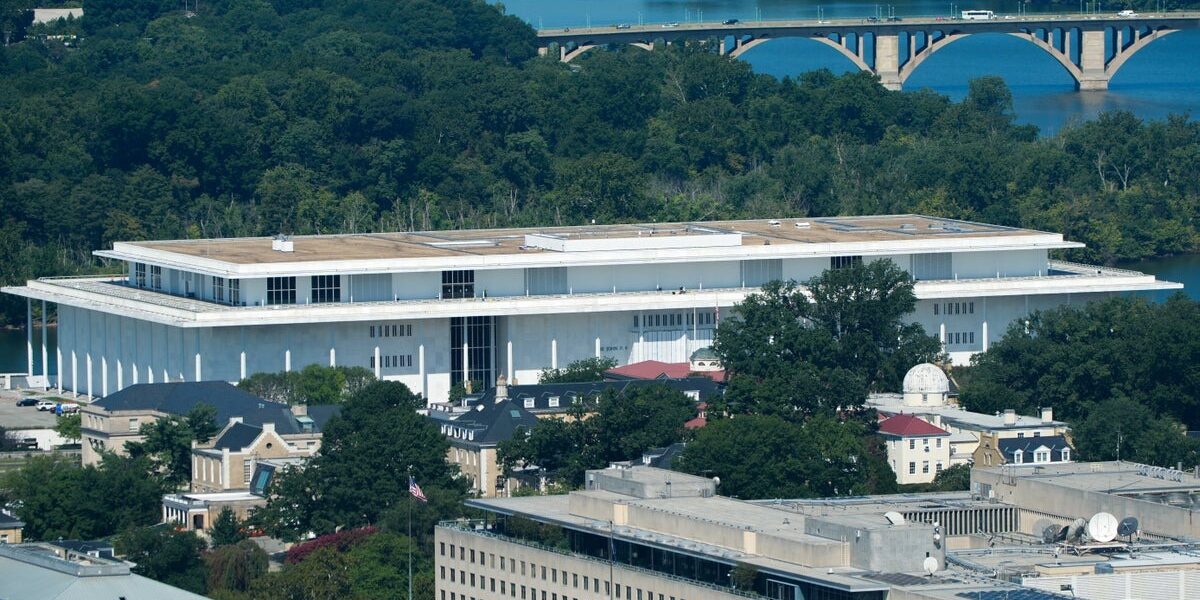 Federal Court Challenge: Rep. Joyce Beatty Seeks to Prevent Trump Name Addition to Kennedy Center