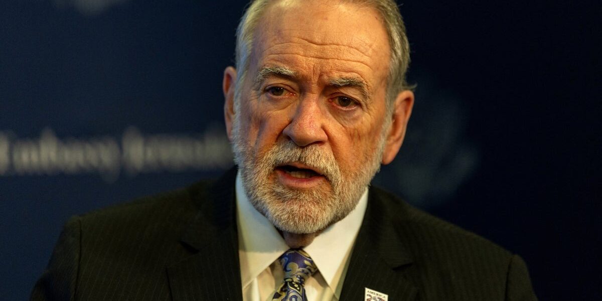Former U.S. Ambassador to Israel Issues Stern Warning to West Bank Settlers Former U.S. Ambassador to Israel Issues Stern Warning to West Bank Settlers