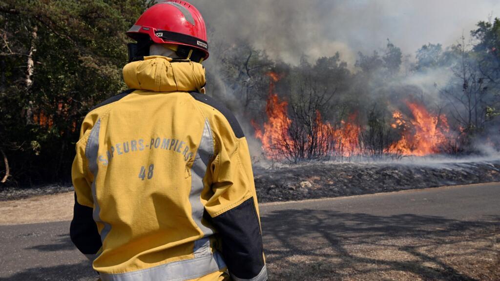 Wildfire in Southern France Forces Evacuations, Firefighters Struggle Wildfire in Southern France Forces Evacuations, Firefighters Struggle