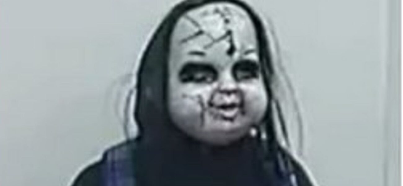 Philadelphia Authorities Seek ‘Chucky-style’ Masked Man in Pursuit Incident Philadelphia Authorities Seek ‘Chucky-style’ Masked Man in Pursuit Incident