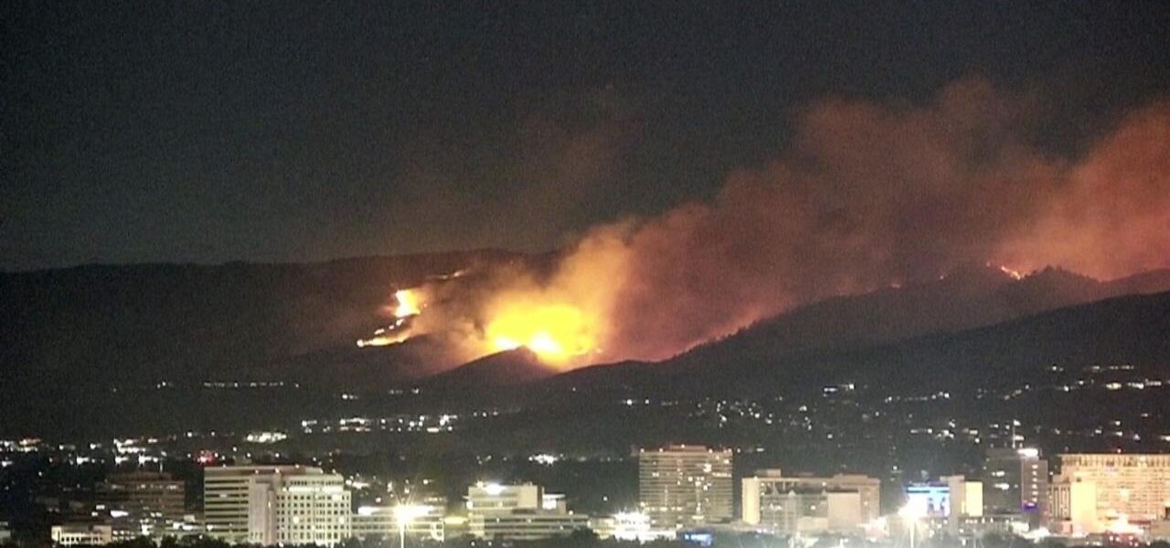 88,000 Evacuated as Wildfire Approaches Reno, Nevada 88,000 Evacuated as Wildfire Approaches Reno, Nevada