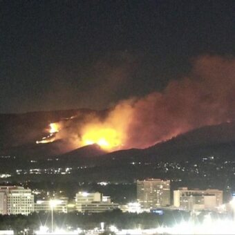 88,000 Evacuated as Wildfire Approaches Reno, Nevada 88,000 Evacuated as Wildfire Approaches Reno, Nevada
