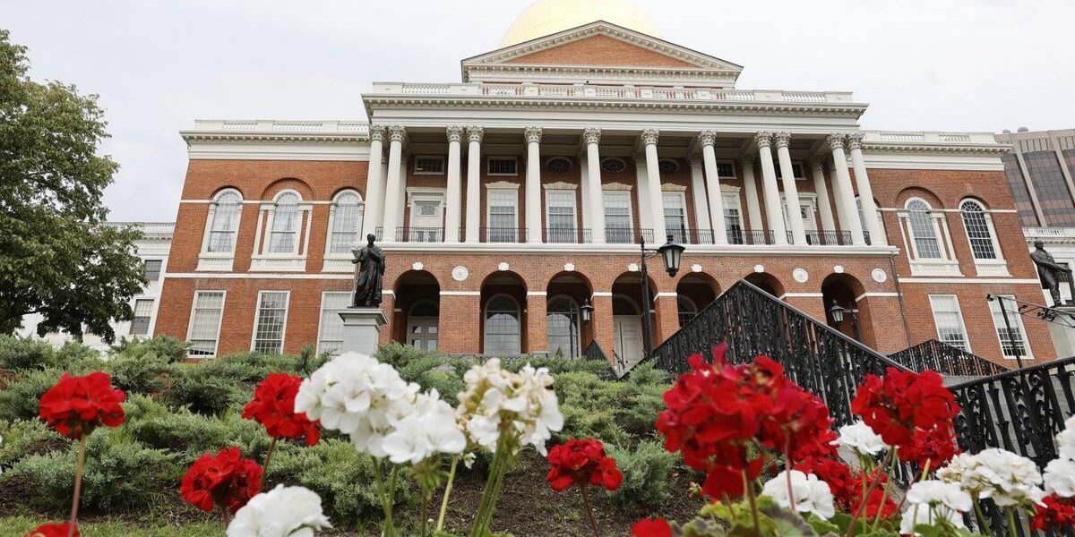 Massachusetts Proposes Granting Doctors Final Authority on Late-Term Abortions