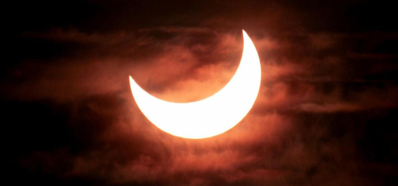 UK to Witness Best Solar Eclipse Since 1999 as Moon Obscures Sun Across Europe