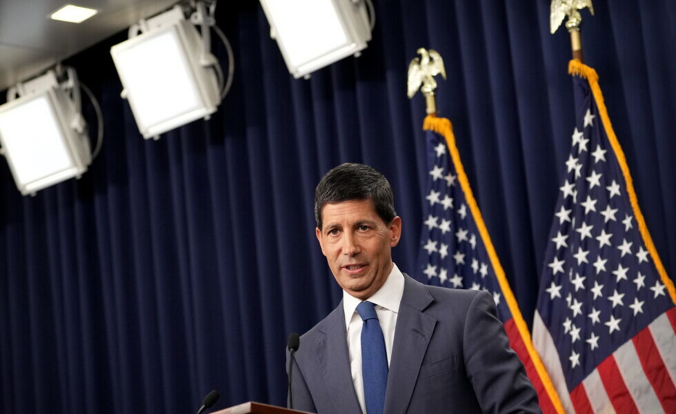 Fed Chair Warsh Faces Pressure to Clarify Inflation, Rate Views